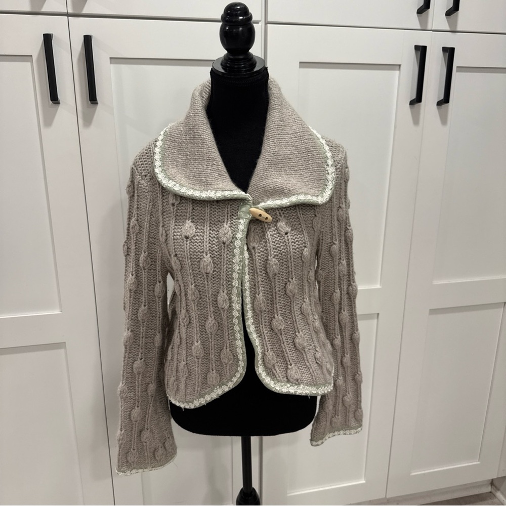 Kenji handknit bell sleeve gray cropped bobble knit wool rabbit fur cardigan L